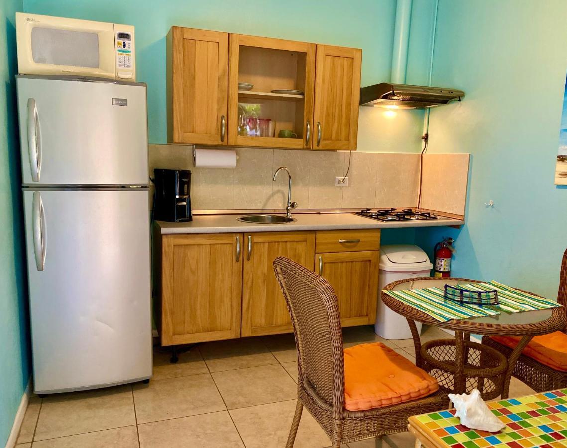 Little Paradise Aruba Vacation Apartments Palm Beach Buitenkant foto