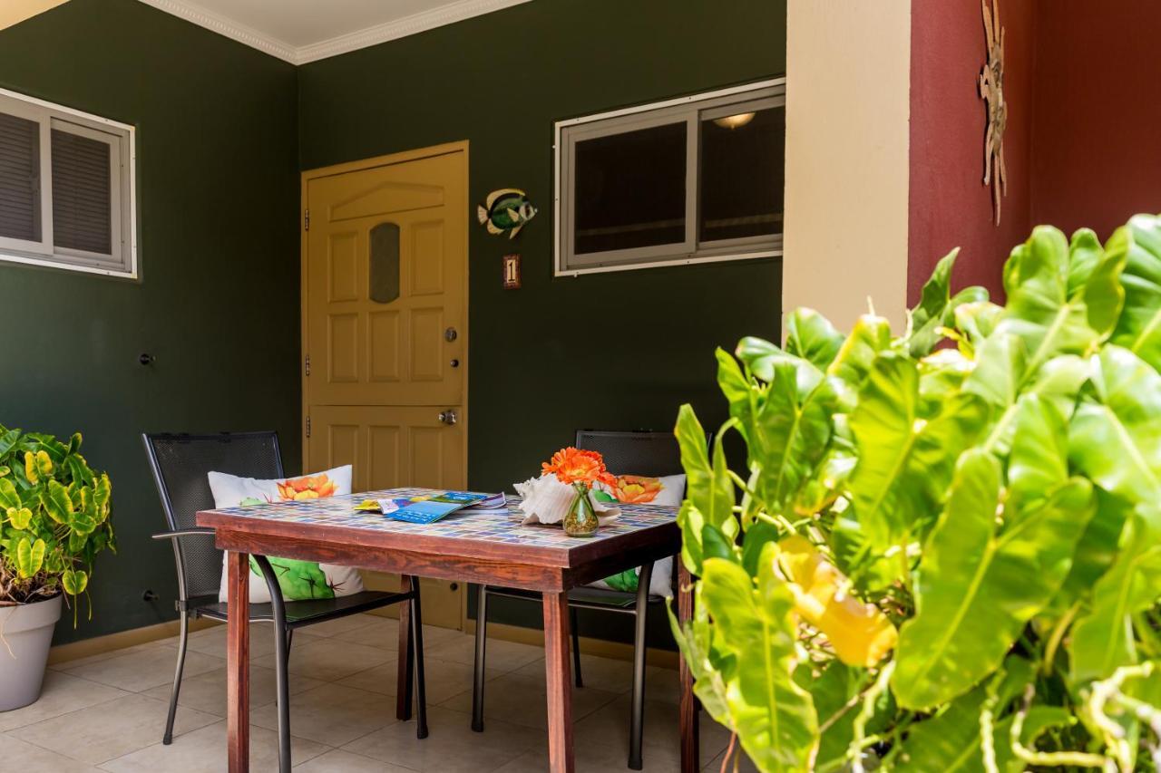 Little Paradise Aruba Vacation Apartments Palm Beach Buitenkant foto